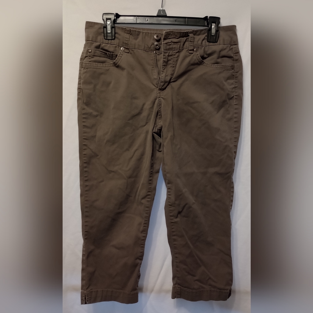 Bandolinoblu women's sz 6 capri